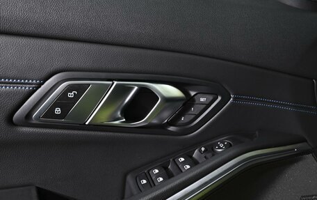 BMW 3 серия, 2019 год, 6 160 000 рублей, 25 фотография