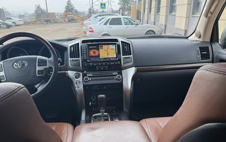 Toyota Land Cruiser 200, 2014 год, 4 270 000 рублей, 17 фотография