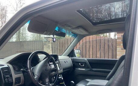 Mitsubishi Pajero III рестайлинг, 2006 год, 1 195 000 рублей, 6 фотография