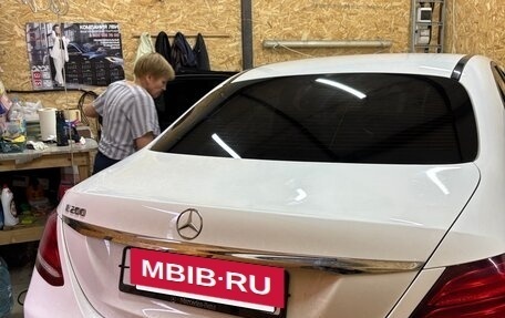 Mercedes-Benz E-Класс, 2020 год, 2 750 000 рублей, 5 фотография