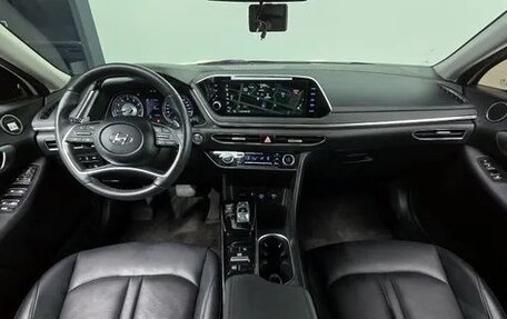 Hyundai Sonata VIII, 2021 год, 1 800 000 рублей, 4 фотография