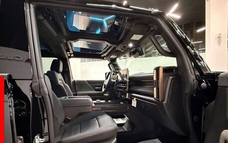 GMC Hummer EV, 2024 год, 18 900 000 рублей, 20 фотография