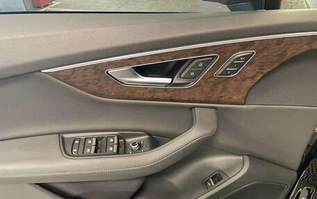 Audi Q7, 2023 год, 8 900 000 рублей, 17 фотография