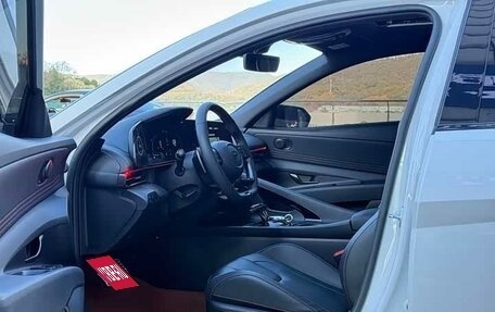 Hyundai Elantra, 2024 год, 2 200 000 рублей, 4 фотография