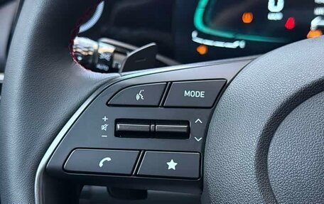 Hyundai Elantra, 2024 год, 2 200 000 рублей, 19 фотография