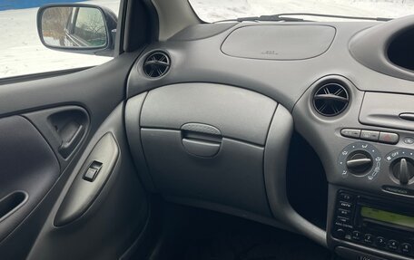 Toyota Vitz, 2002 год, 447 000 рублей, 26 фотография