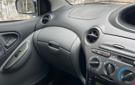 Toyota Vitz, 2002 год, 447 000 рублей, 31 фотография