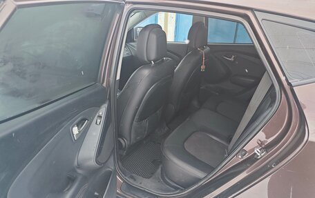 Hyundai ix35 I рестайлинг, 2010 год, 1 300 000 рублей, 9 фотография