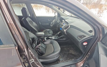 Hyundai ix35 I рестайлинг, 2010 год, 1 300 000 рублей, 14 фотография