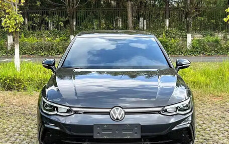 Volkswagen Golf VIII, 2022 год, 1 793 555 рублей, 2 фотография