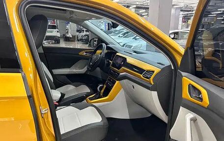 Volkswagen T-Cross I, 2022 год, 1 496 555 рублей, 8 фотография