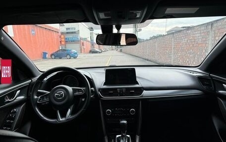 Mazda CX-4, 2022 год, 1 780 000 рублей, 5 фотография