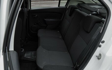 Renault Logan II, 2021 год, 920 000 рублей, 10 фотография