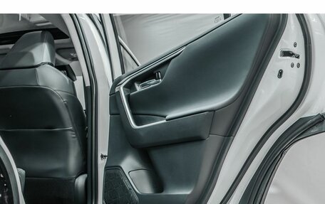 Toyota RAV4, 2025 год, 4 060 000 рублей, 11 фотография