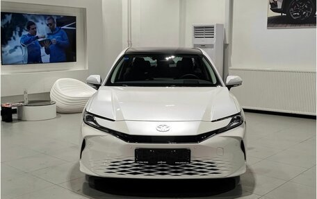 Toyota Camry, 2025 год, 4 900 000 рублей, 3 фотография