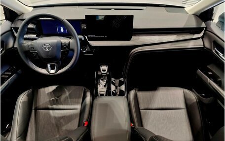 Toyota Camry, 2025 год, 4 900 000 рублей, 12 фотография