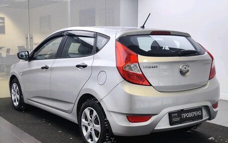 Hyundai Solaris II рестайлинг, 2013 год, 900 000 рублей, 7 фотография