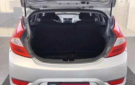 Hyundai Solaris II рестайлинг, 2013 год, 900 000 рублей, 10 фотография