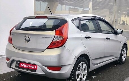 Hyundai Solaris II рестайлинг, 2013 год, 900 000 рублей, 5 фотография