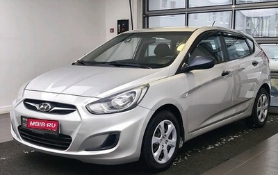 Hyundai Solaris II рестайлинг, 2013 год, 900 000 рублей, 1 фотография