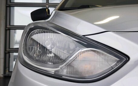 Hyundai Solaris II рестайлинг, 2013 год, 900 000 рублей, 17 фотография