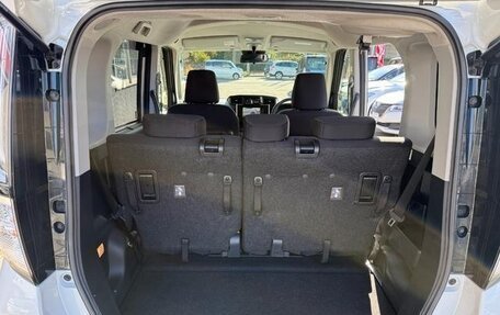 Toyota Roomy I, 2023 год, 1 198 777 рублей, 10 фотография