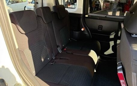 Toyota Roomy I, 2023 год, 1 198 777 рублей, 9 фотография