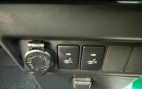 Toyota Roomy I, 2023 год, 1 198 777 рублей, 19 фотография