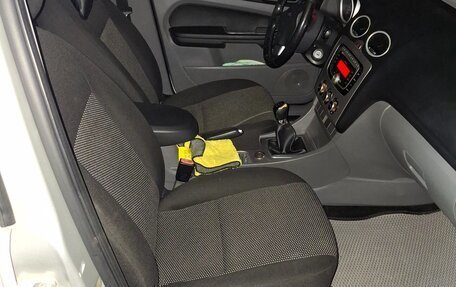 Ford Focus II рестайлинг, 2010 год, 700 000 рублей, 2 фотография