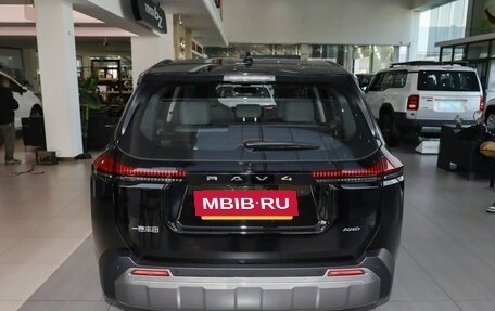 Toyota RAV4, 2025 год, 4 560 000 рублей, 6 фотография