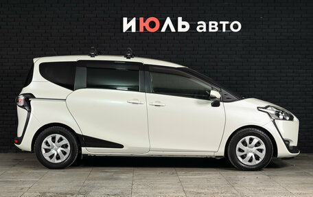 Toyota Sienta II, 2017 год, 1 490 000 рублей, 10 фотография