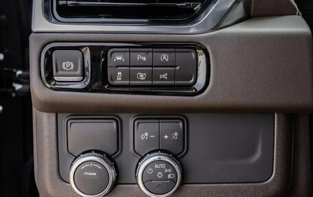 GMC Yukon IV, 2025 год, 12 834 000 рублей, 2 фотография