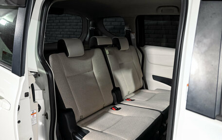 Toyota Sienta II, 2017 год, 1 490 000 рублей, 19 фотография