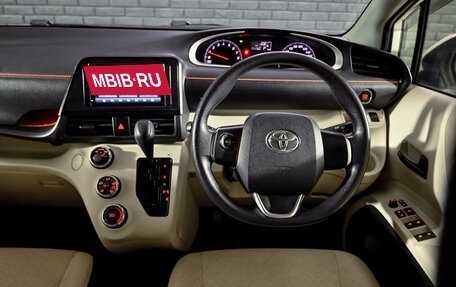 Toyota Sienta II, 2017 год, 1 490 000 рублей, 18 фотография