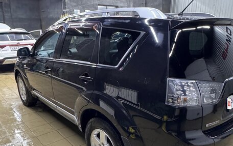 Mitsubishi Outlander III рестайлинг 3, 2008 год, 800 000 рублей, 4 фотография