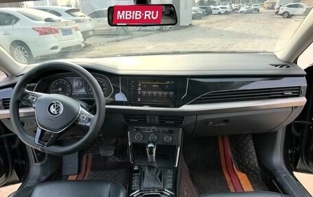 Volkswagen Passat B8 рестайлинг, 2021 год, 2 000 000 рублей, 7 фотография