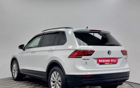 Volkswagen Tiguan II, 2020 год, 2 499 000 рублей, 7 фотография