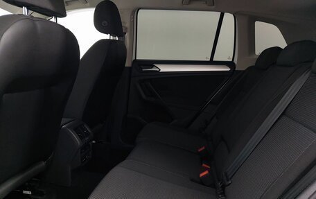 Volkswagen Tiguan II, 2020 год, 2 499 000 рублей, 18 фотография