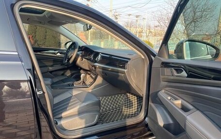 Volkswagen Passat B8 рестайлинг, 2021 год, 2 000 000 рублей, 11 фотография