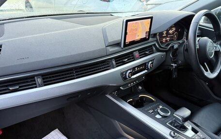 Audi A4, 2018 год, 1 700 000 рублей, 2 фотография