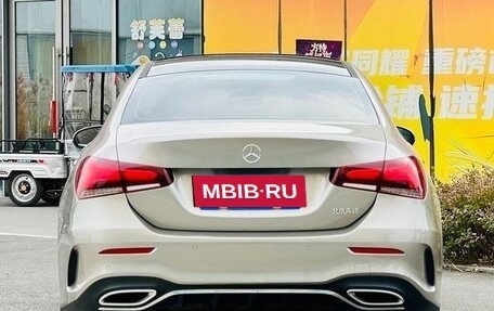 Mercedes-Benz A-Класс, 2021 год, 1 900 000 рублей, 3 фотография