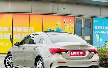 Mercedes-Benz A-Класс, 2021 год, 1 900 000 рублей, 5 фотография