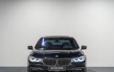 BMW 7 серия, 2018 год, 4 190 000 рублей, 4 фотография