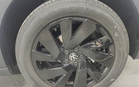 Volkswagen Tharu, 2025 год, 1 900 000 рублей, 16 фотография