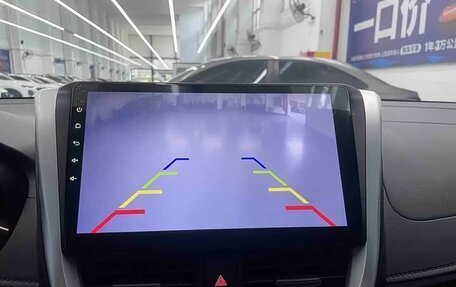 Toyota Yaris XP150 рестайлинг, 2021 год, 1 300 000 рублей, 12 фотография