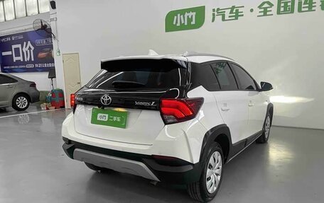 Toyota Yaris XP150 рестайлинг, 2021 год, 1 300 000 рублей, 4 фотография