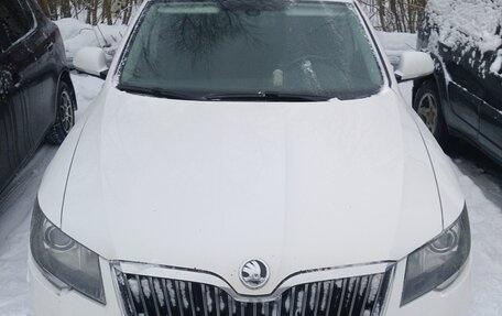 Skoda Superb III рестайлинг, 2014 год, 850 000 рублей, 1 фотография