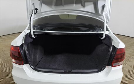 Volkswagen Polo VI (EU Market), 2019 год, 1 355 000 рублей, 10 фотография