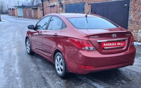 Hyundai Solaris II рестайлинг, 2015 год, 940 000 рублей, 5 фотография