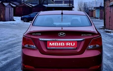 Hyundai Solaris II рестайлинг, 2015 год, 940 000 рублей, 3 фотография